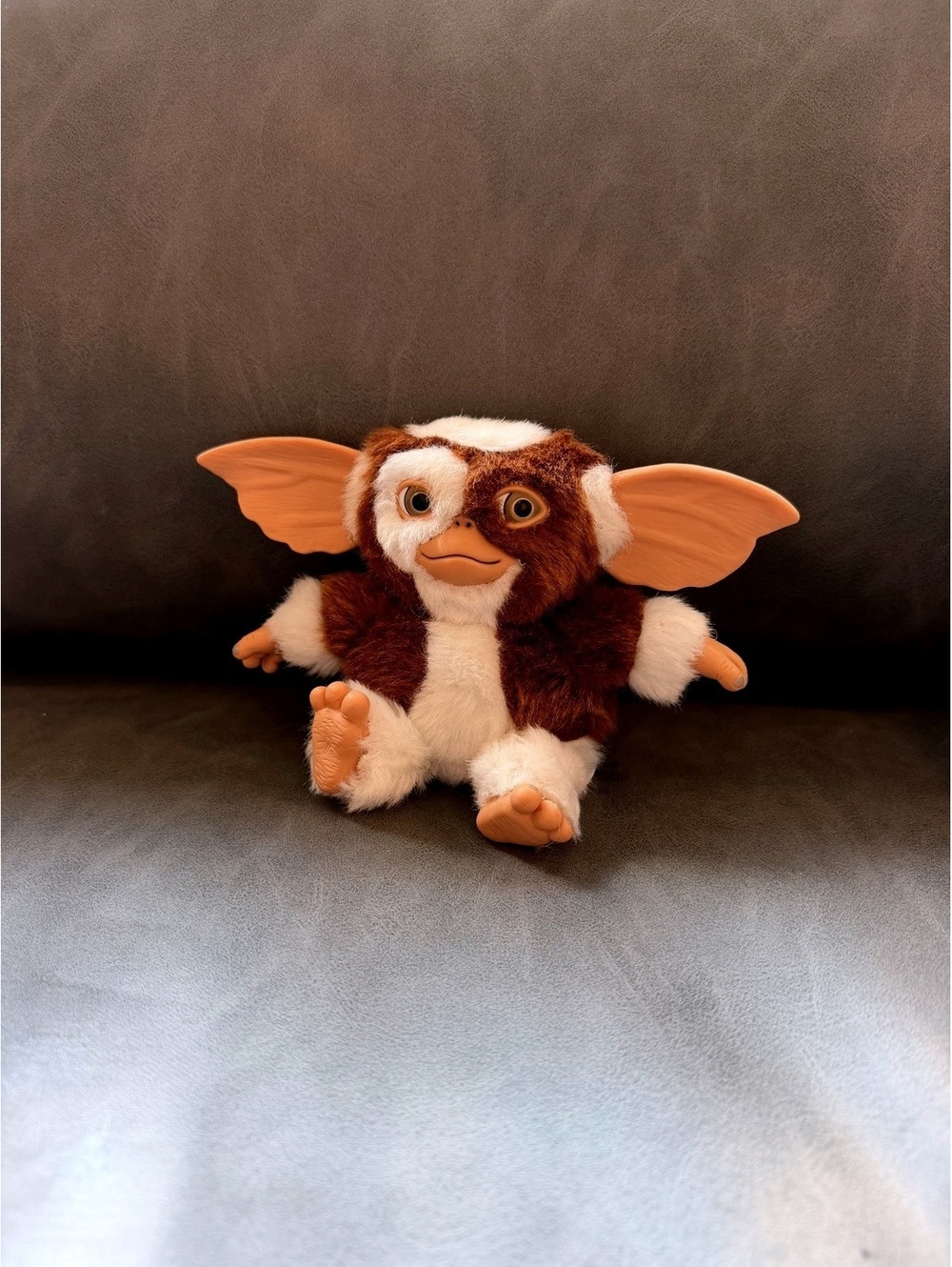 NECA Gremlins Gizmo Plush Doll 7” Warner Bros 1984 Movie Mogwai Brown White